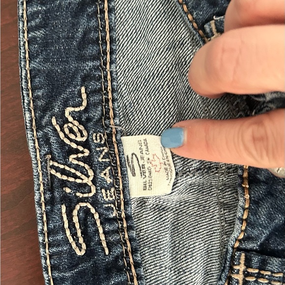 Low rise Silver capris. - Picture 4 of 4